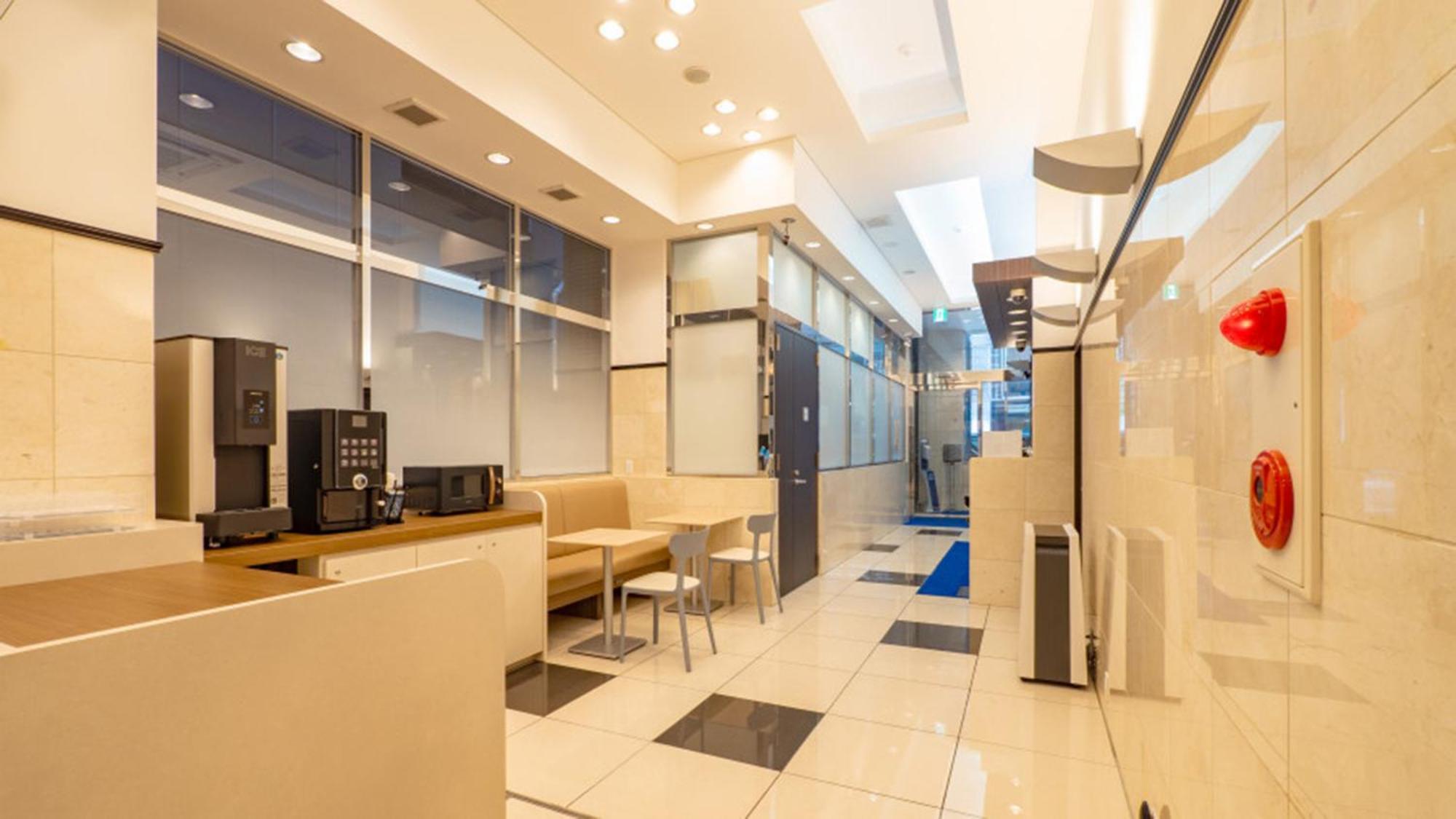 Toyoko Inn Tokyo Eki Yaesu Kita Guchi Kültér fotó