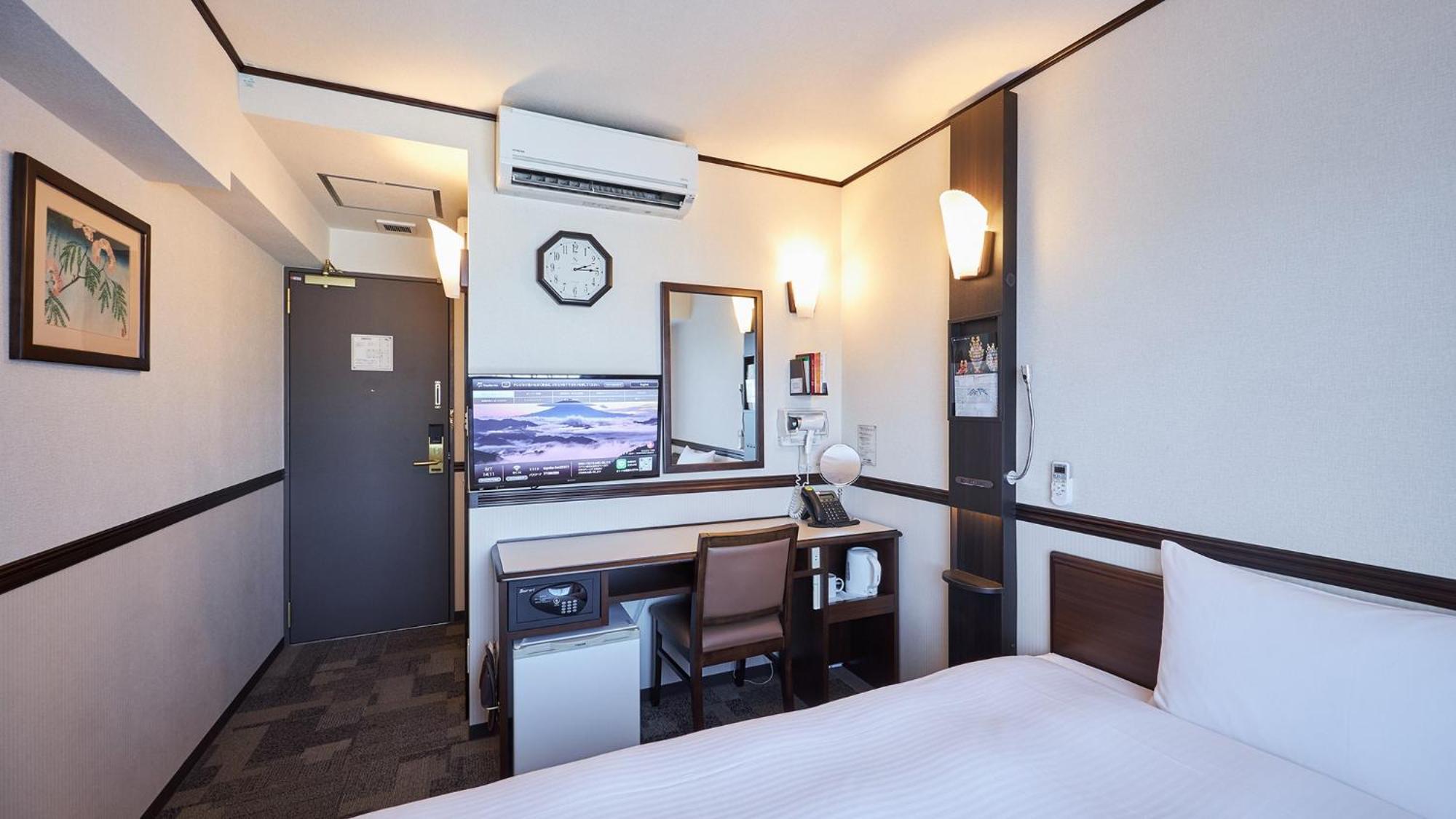Toyoko Inn Tokyo Eki Yaesu Kita Guchi Kültér fotó