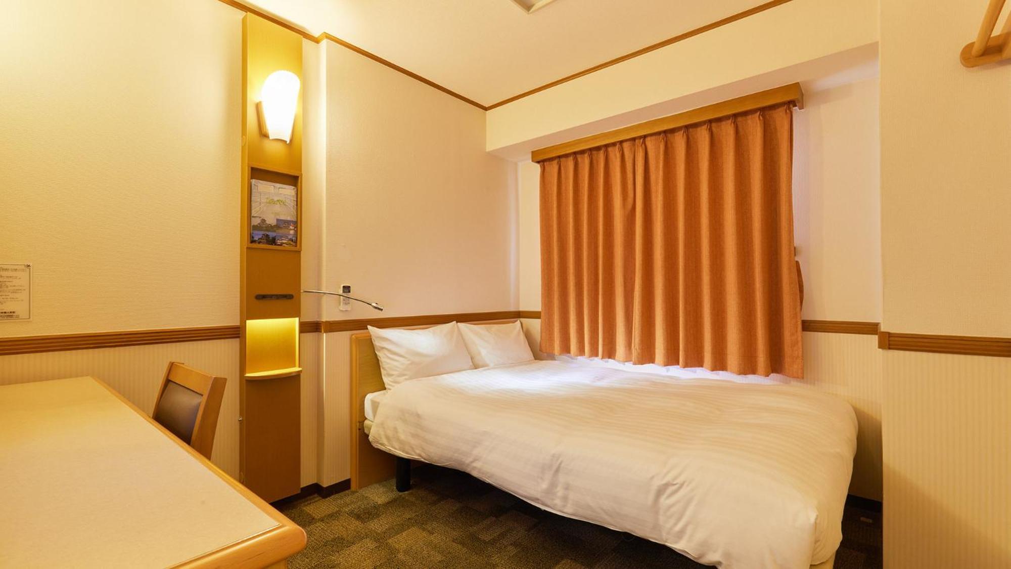 Toyoko Inn Tokyo Eki Yaesu Kita Guchi Szoba fotó