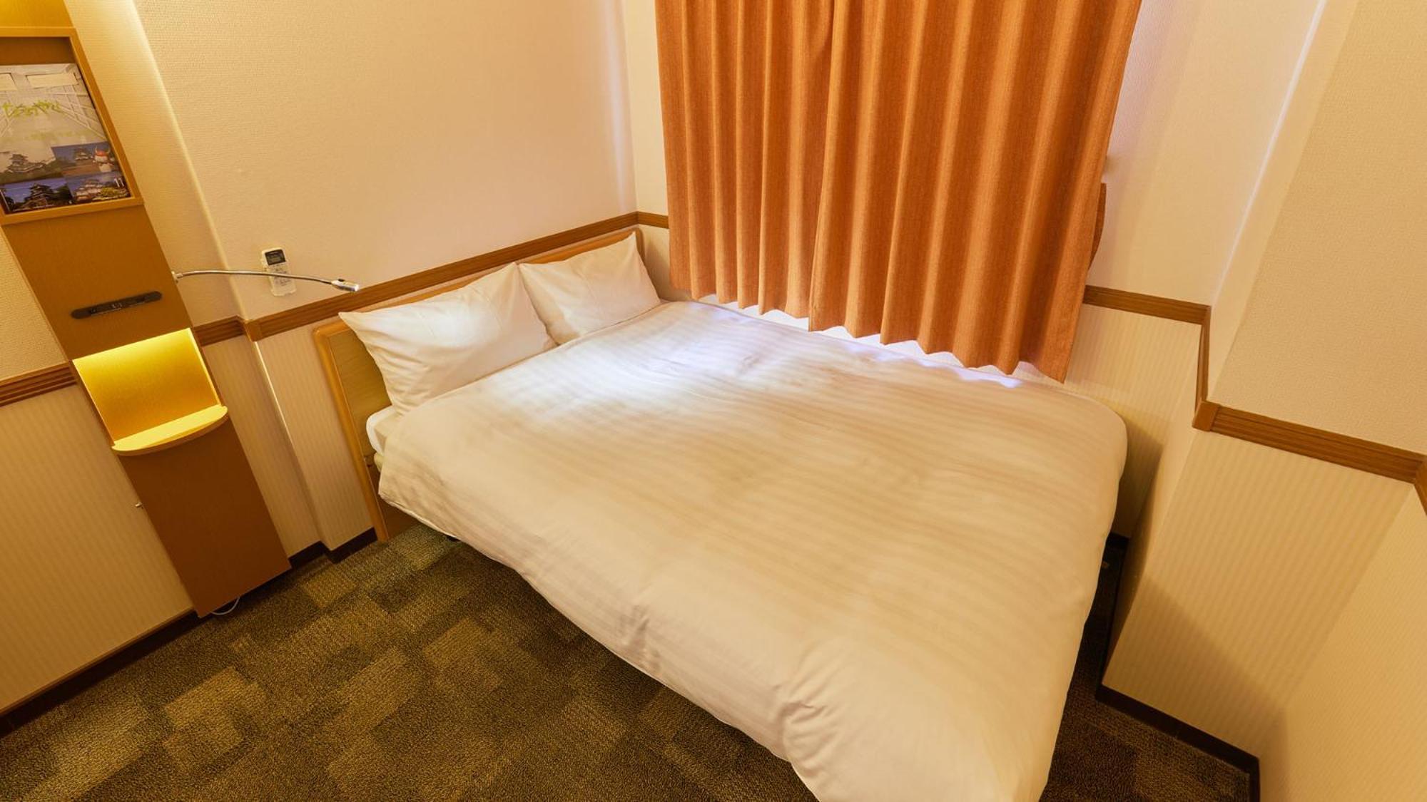 Toyoko Inn Tokyo Eki Yaesu Kita Guchi Szoba fotó