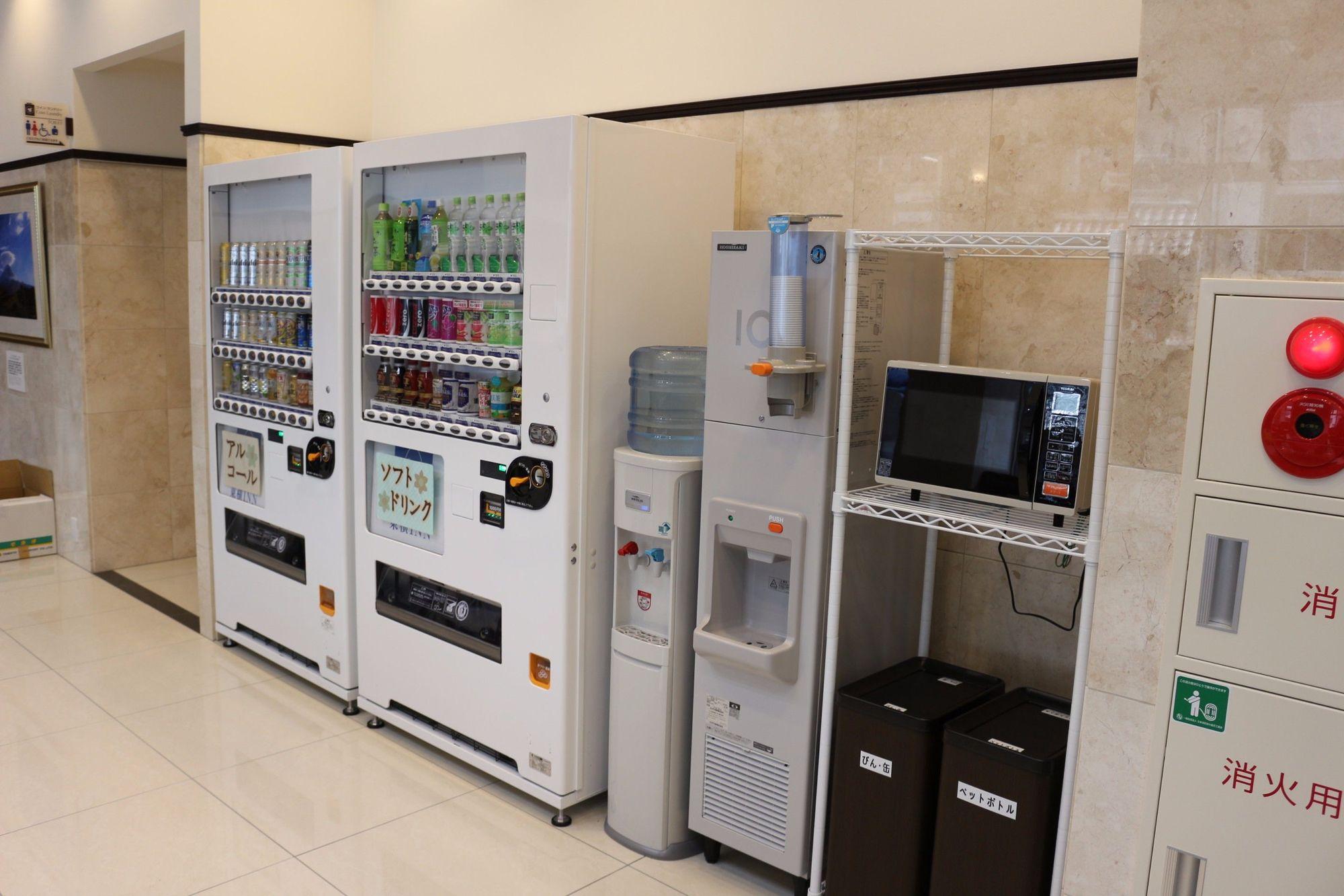 Toyoko Inn Tokyo Eki Yaesu Kita Guchi Kültér fotó