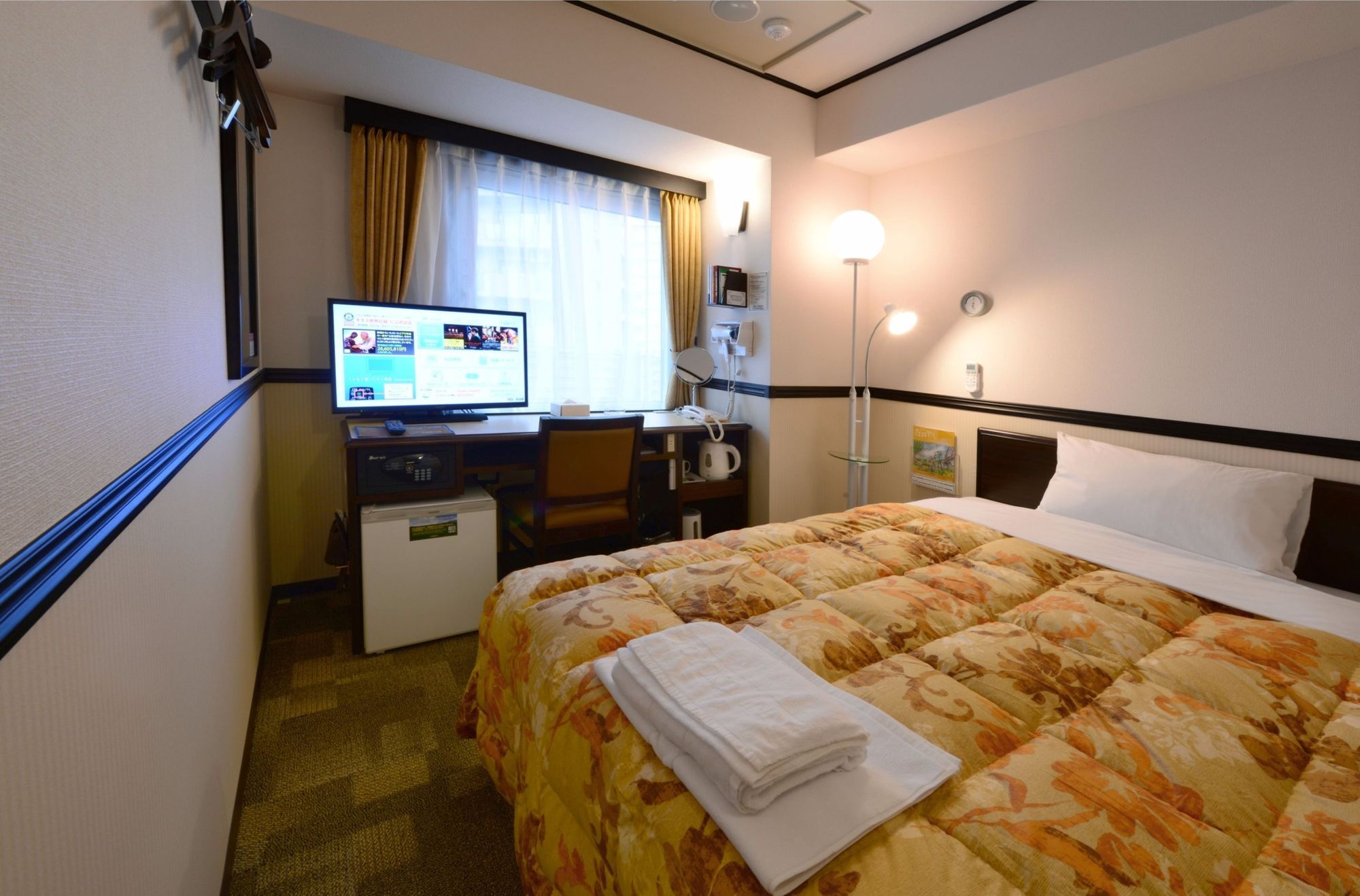 Toyoko Inn Tokyo Eki Yaesu Kita Guchi Kültér fotó